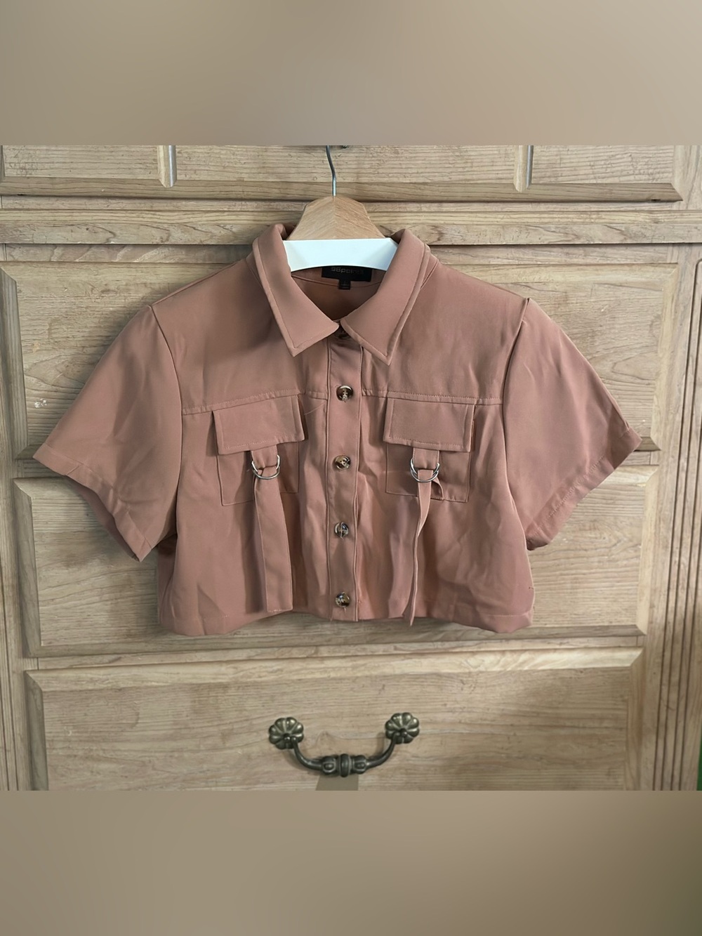 Tan Vixey Pointed Collar Boxy Cropped Button Up Shirt by 36point5  | Size Large
